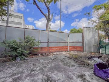 Casa en venta 6 Amb Flores lote propio