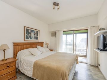 VENTA 2 AMBIENTES VISTA AL RIO NUÑEZ CON COCHERA