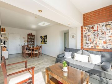 VENTA 2 AMBIENTES VISTA AL RIO NUÑEZ CON COCHERA