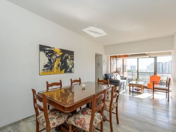 VENTA 2 AMBIENTES VISTA AL RIO NUÑEZ CON COCHERA