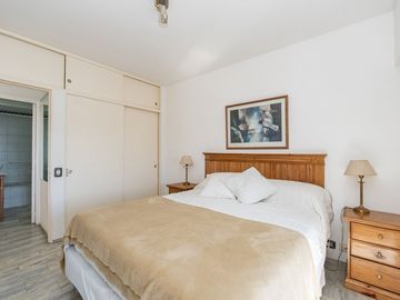 VENTA 2 AMBIENTES VISTA AL RIO NUÑEZ CON COCHERA