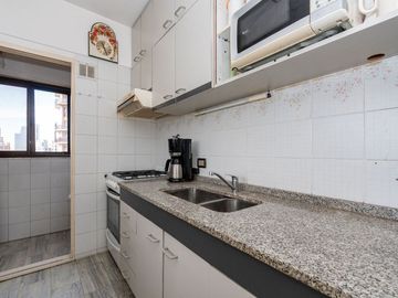 VENTA 2 AMBIENTES VISTA AL RIO NUÑEZ CON COCHERA