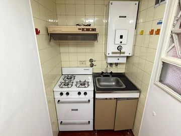 Venta Monoambiente amplio zona microcentro