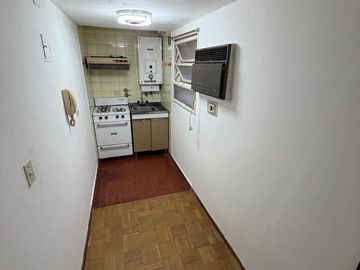 Venta Monoambiente amplio zona microcentro