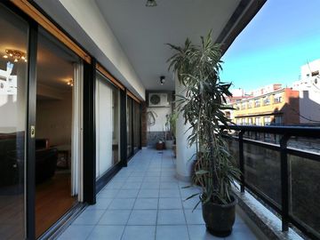 Venta  3 Ambientes Caballito con cochera y baulera