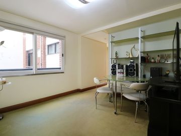 Venta  3 Ambientes Caballito con cochera y baulera