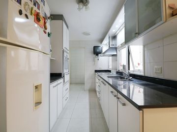 Venta  3 Ambientes Caballito con cochera y baulera