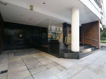 Venta  3 Ambientes Caballito con cochera y baulera