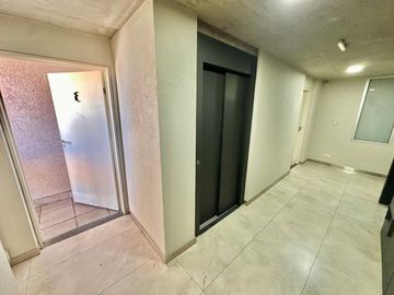 Venta depto triplex 3 amb con cochera y terreaza!