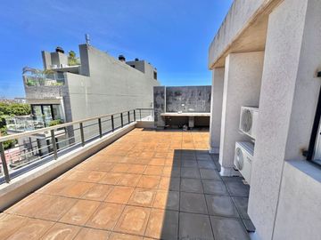 Venta depto triplex 3 amb con cochera y terreaza!