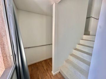 Venta depto triplex 3 amb con cochera y terreaza!