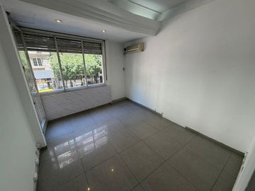 VENTA APMLIO 2 AMB EN RETIRO UBICACION ESTRATEGICA