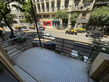 VENTA APMLIO 2 AMB EN RETIRO UBICACION ESTRATEGICA