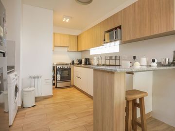 DEPTO 3 AMB C/ BALCÓN Y COCHERA - VENTA / PALERMO
