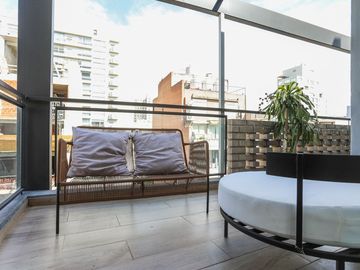 DEPTO 3 AMB C/ BALCÓN Y COCHERA - VENTA / PALERMO