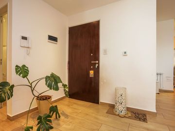 DEPTO 3 AMB C/ BALCÓN Y COCHERA - VENTA / PALERMO