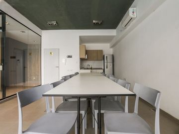 DEPTO 3 AMB C/ BALCÓN Y COCHERA - VENTA / PALERMO