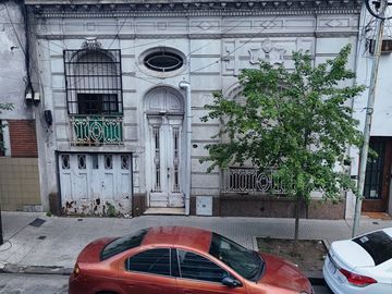 VENTA LOTE EN FLORES