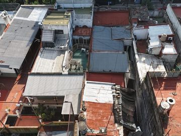 VENTA LOTE EN FLORES