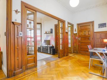 VENTA DEPTO 4 AMBIENTES . MONSERRAT. EDIF DEL ARCO
