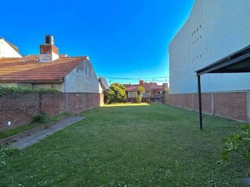 VENTA CASA CON GRAN PARQUE SANTA CLARA DEL MAR