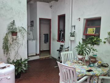 VENTA LOTE 143 m2 ALMAGRO - APTO USAM PB + 5