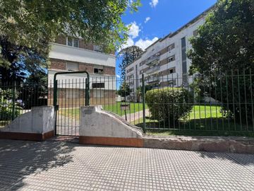 DEPTO 4 AMB EN VENTA CON BALCON PARQUE AVELLANEDA
