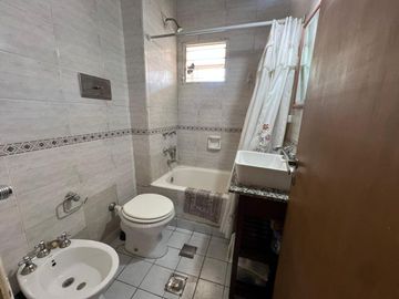 DEPTO 4 AMB EN VENTA CON BALCON PARQUE AVELLANEDA