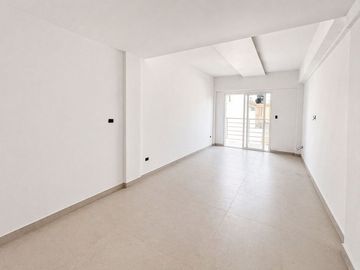 Monoambiente 4to piso - Balcón con Parrilla!