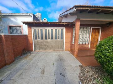 VENTA DE CASA EN SAN CLEMENTE DEL TUYU