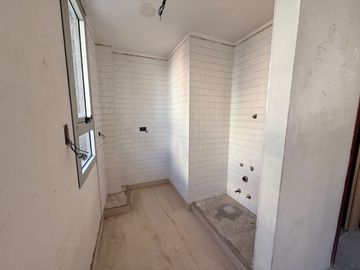 EDIFICIO EN CONSTRUCCION MONOAMBIENTE CON BALCON