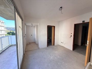 EDIFICIO EN CONSTRUCCION MONOAMBIENTE CON BALCON