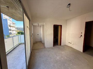 EDIFICIO EN CONSTRUCCION MONOAMBIENTE CON BALCON