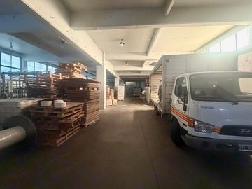VENTA DEPOSITO EN VILLA LYNCH