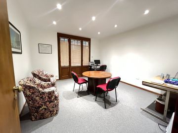 VENTA OFICINA MICROCENTRO
