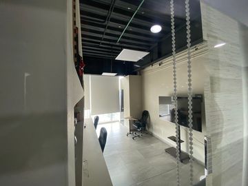 SE VENDE O SE RENTA  OFICINA EN World Trade Center de Querétaro