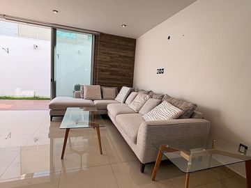 Casa en la Cima, en Avenida