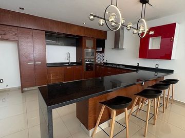 Casa en la Cima, en Avenida