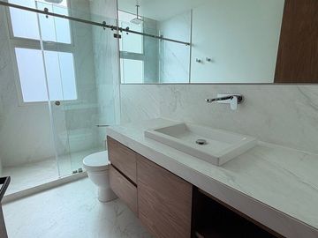 Exclusivo Departamento Recién Remodelado en Av. Santa Fe