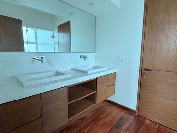 Exclusivo Departamento Recién Remodelado en Av. Santa Fe