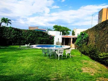 HEMOSA CASA EN VENTA EN JARDÍNES DE DELICIAS, CUERNAVACA MORELOS