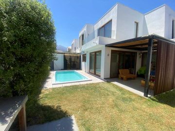 Casa en venta  en LAS CONDES