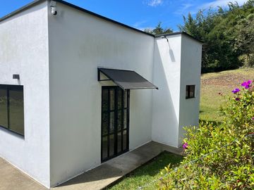 FINCA PARA ARRIENDO Y VENTA EN RIONEGRO