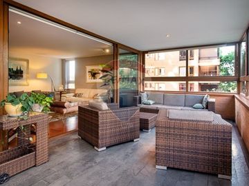 Exclusivo Departamento de 360 m2  Palier Privado