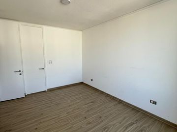 Departamento 2D 2B a pasos Metro El Llano – BAJO TASACION