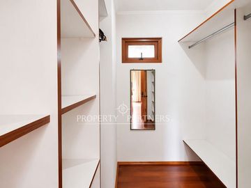 Lo Pinto, Casa en Condominio con Agua Propia, Gran Jardín y Cabaña de Invitados