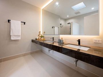 For Sale Home office near Mo Chit–Chatuchak, just 300 meters from Vibhavadi Road. , Chomphon , Chatuchak , Bangkok , CX-166542