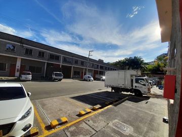 ARRIENDO de BODEGAS en ItaguÃ­