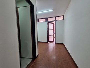 Oficina en arriendo, centro internacional Bogotá