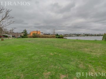 Lote de 1033 m2 a la laguna en venta en SANTA TERESA